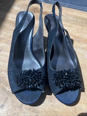 Karen Scott navy glitter slingback kitten heels size 8.5